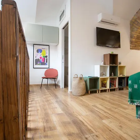 Troppo A Due Passi Dal Colosseo Roma