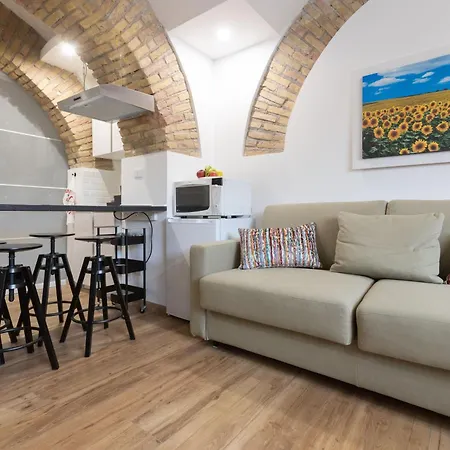 Holiday home Troppo A Due Passi Dal Colosseo Rome
