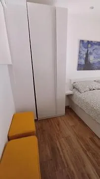 Troppo A Due Passi Dal Colosseo *